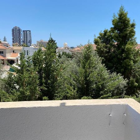 1-Bedroom Apartment With View Limassol Luaran gambar